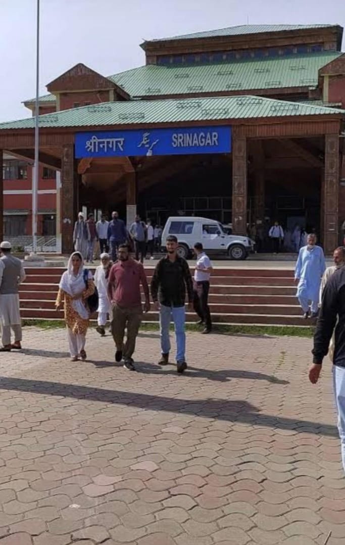 Food Van service approved at Srinagar Railway Station